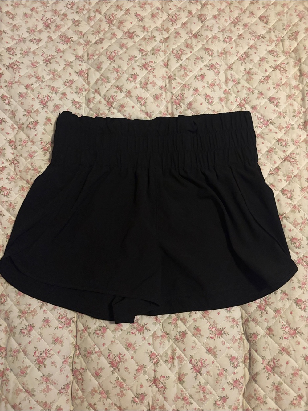 No Boundaries Black Smocked-Waist Athletic Shorts